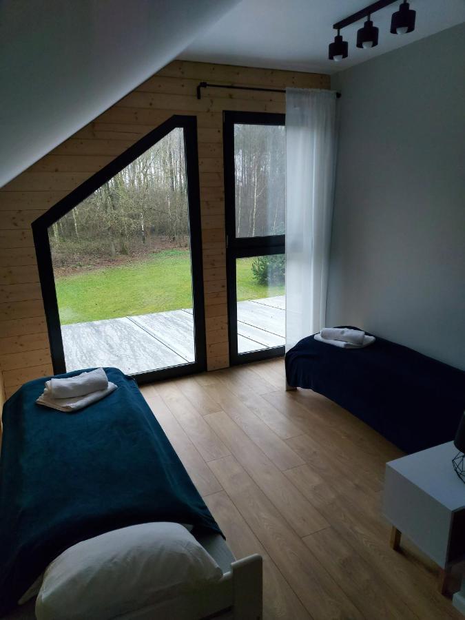 Villa Dom Przy Lesie Wielgie Exterior foto